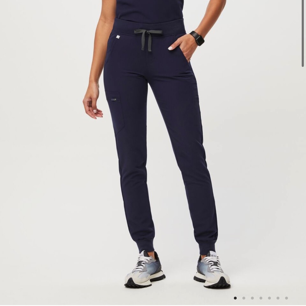 FIGS Zamora jogger scrub pants